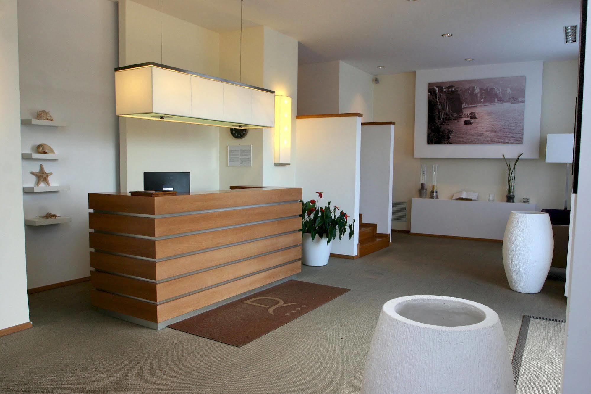 Rota Suites Sorrento Ngoại thất bức ảnh